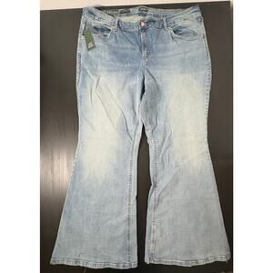 NWT women’s size 22 Wild Fable mid rise flare jeans